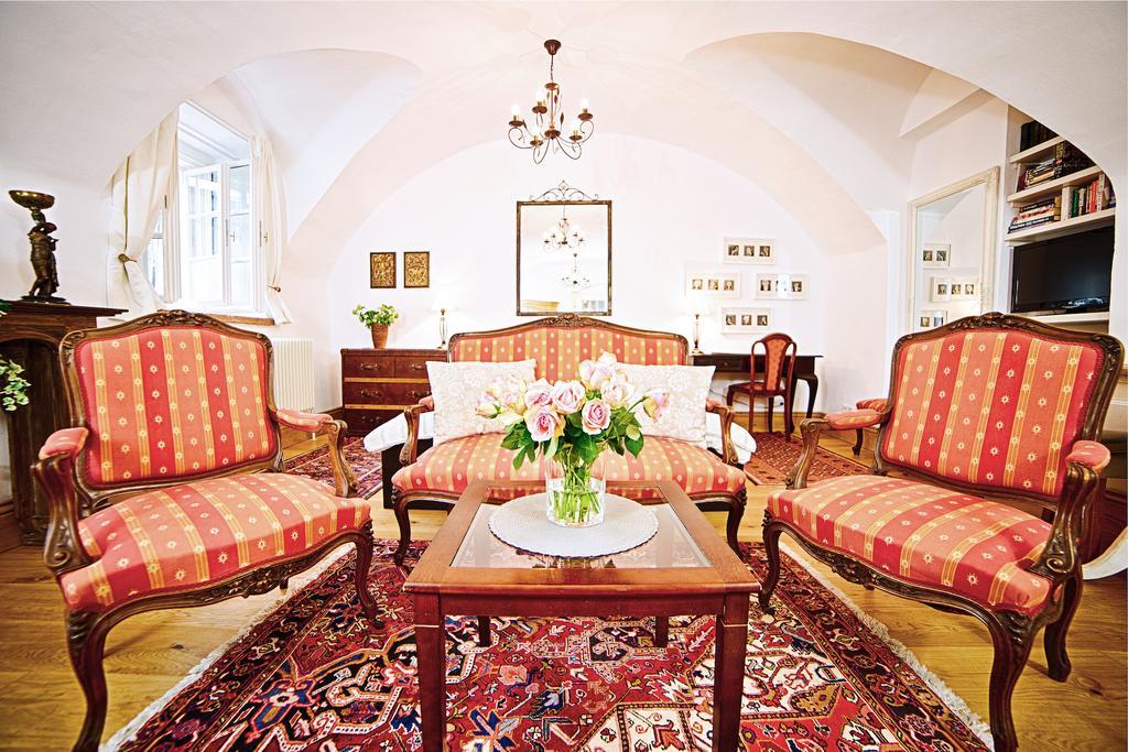 Salzburg Place to Stay Exterior foto